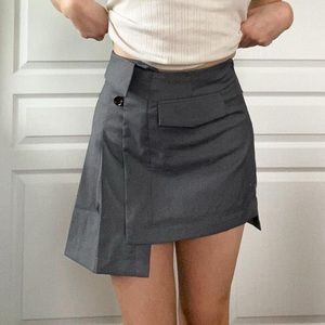 Super cute styled dress shorts